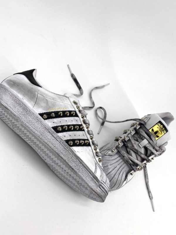 adidas superstar borchiate